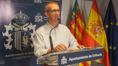 Jabbing Jumper As Another Politician On Spain S Costa Blanca Breaks Vaccination Rules