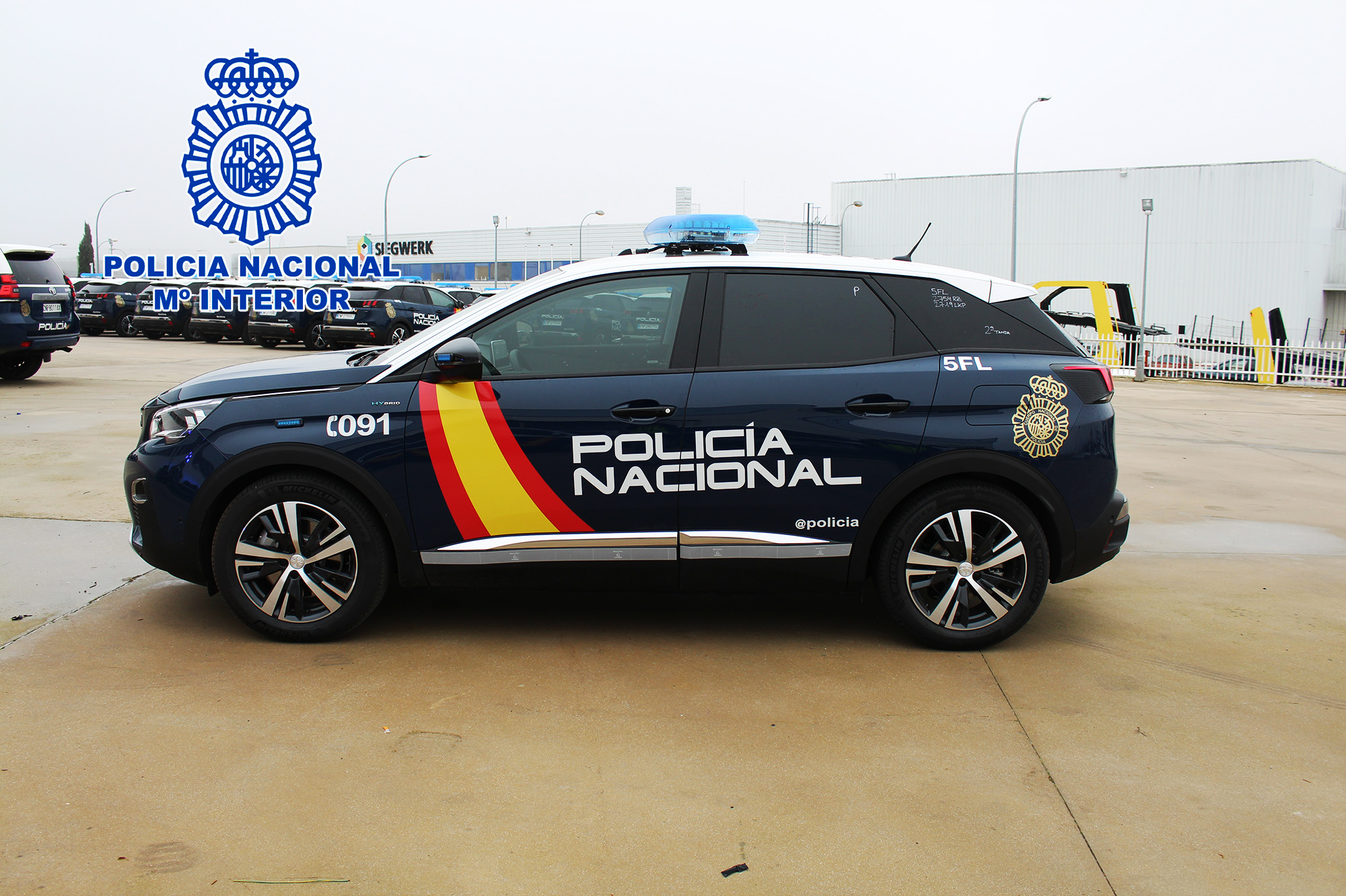 Hybrid Policia Nacional Car