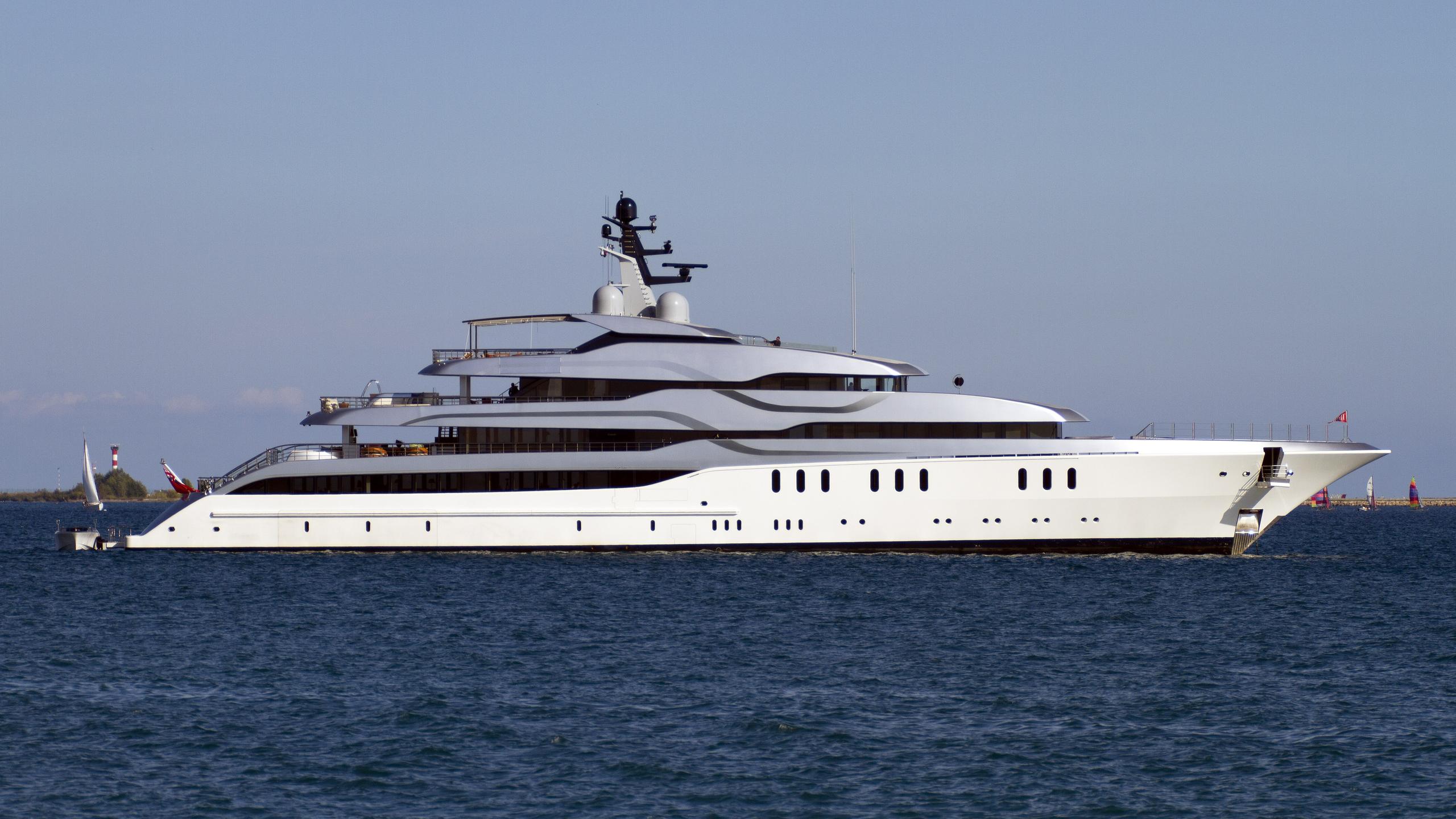 dutch superyacht owner