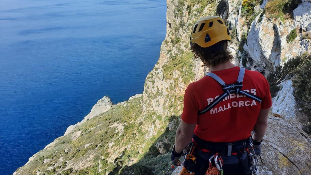 British Man Plunges To His Death In A Suspected Suicide From A Mallorca Clifftop In Spain