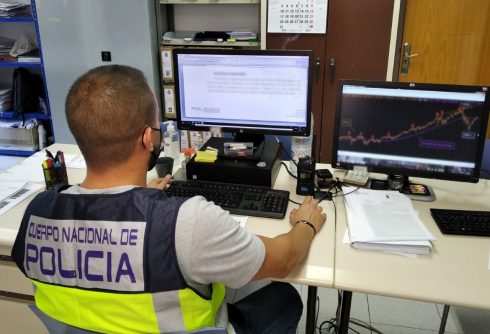 Fraudster arrested in Costa Blanca street for running bogus real estate website and pocketing money from victims in Spain