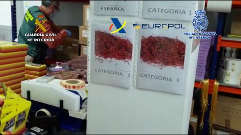 Saffron Rip Off As Police Smash Gang In Spain That Imported Cheap Iranian Substitute Which They Rebranded