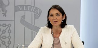 UK sunseekers desperate for a holiday break in Spain may get a COVID cost-cutting bonus very soon Uk Tourists Desperate For A Holiday In Spain May Soon Get A Covid Cost Cutting Bonus