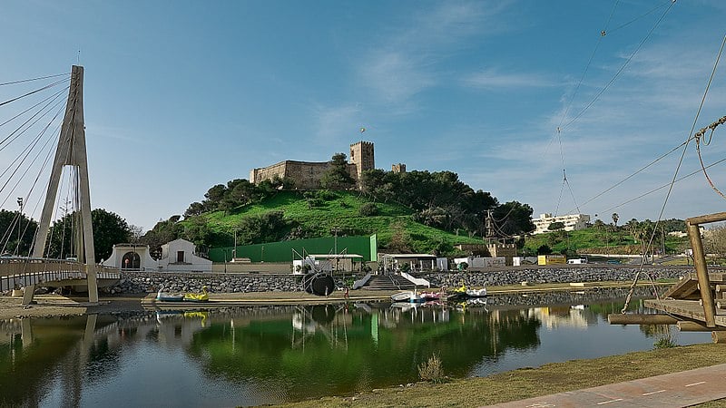 800px Castillo Sohail Fuengirola