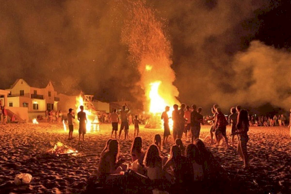 Beach Shutdown As Hundreds Of Police Will Be Used To Stop San Juan Bonfire Parties On The Costa Blanca In Spain