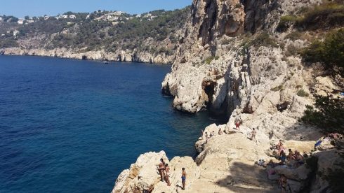 British Teenager Suffers Serious Ten Metre Fall Into Sea From A Costa Blanca Cliff In Spain