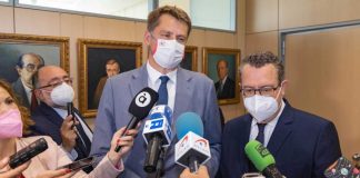 Green list special status for low risk parts of mainland Spain unlikely says UK ambassador during Benidorm visit Hugh Elliott And Toni Perez