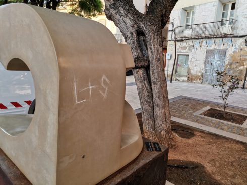 Vandals Scrawl Graffiti On Covid 19 Memorial In Costa Blanca City In Spain