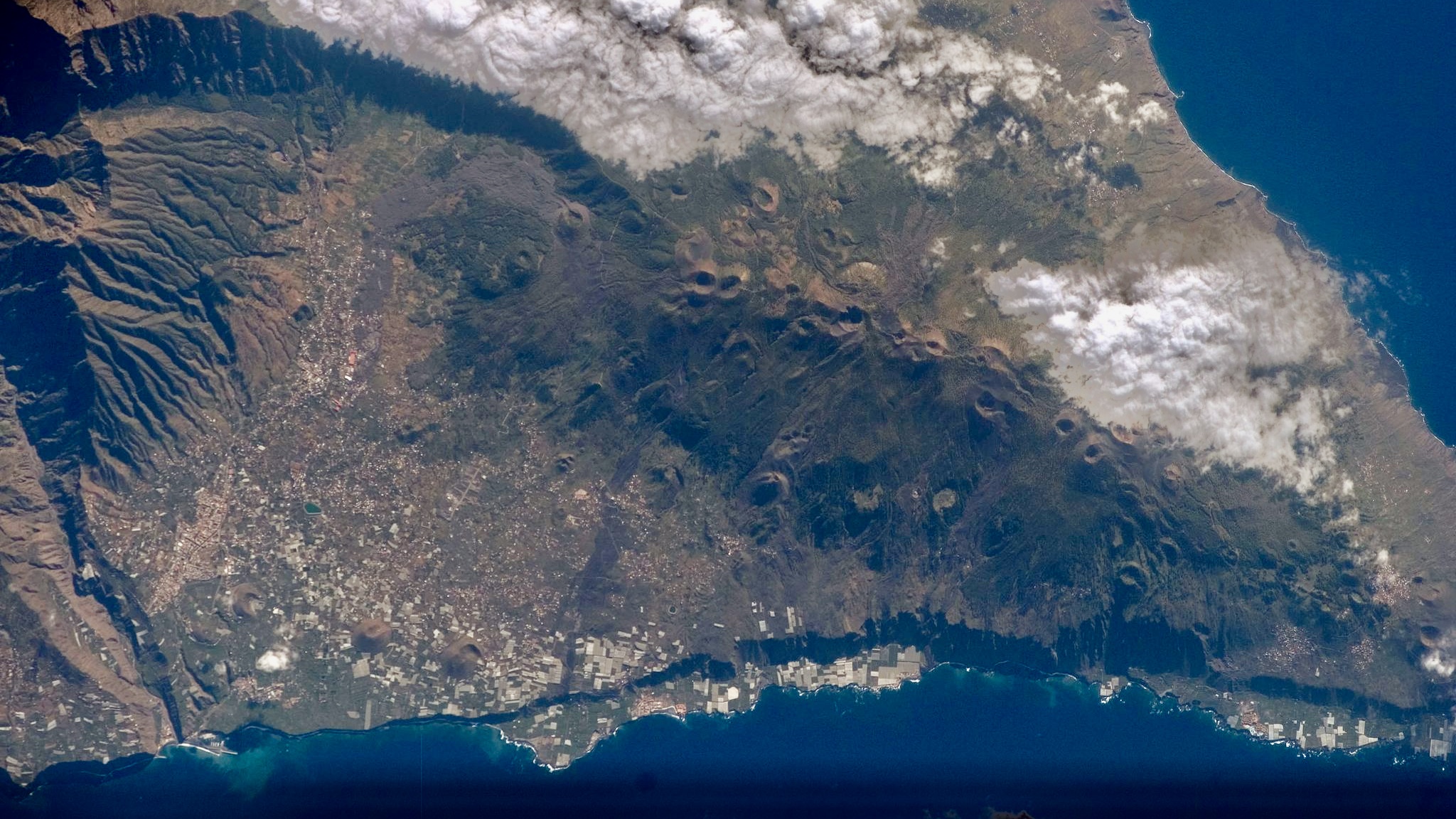 la palma volcano from space NASA