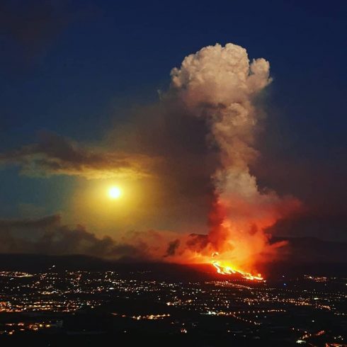 la palma volcano by jonas perez