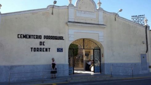 Cemetery Shoot Out Sees Two People Dead As Rival Families Clash In Valencia Area Of Spain