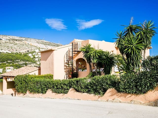 2 bedroom Villa for sale in Benitachell / Benitatxell with pool - € 199