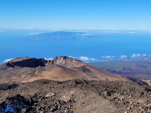 Vista desde El Teide con las islas al fondo