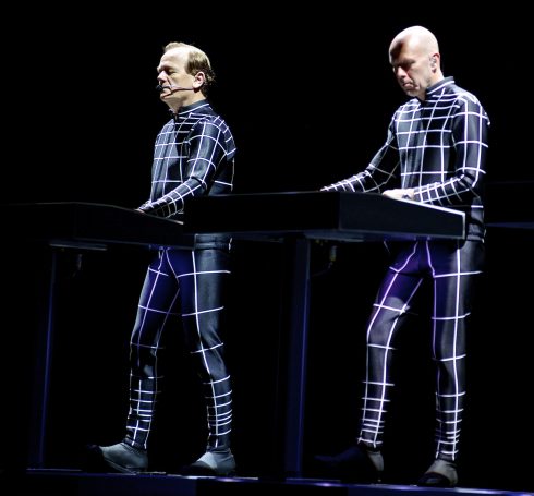 Ny: Kraftwerk In Concert In Harlem