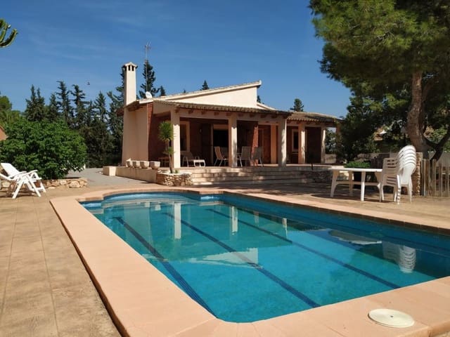 5 bedroom Finca/Country House for sale in Fortuna with pool - € 239