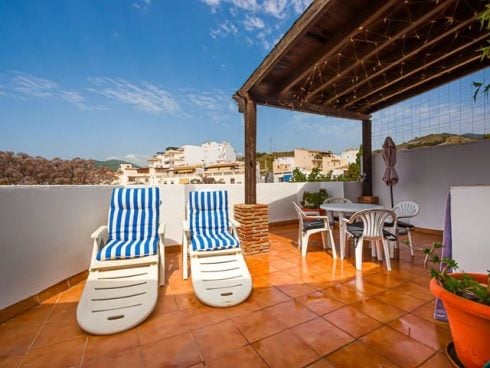 2 bedroom Apartment for sale in La Herradura - € 149