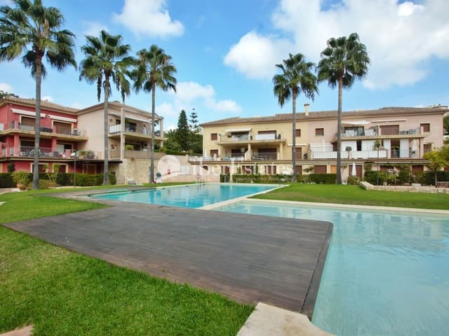 2 bedroom Apartment for sale in Benissa with pool garage - € 180