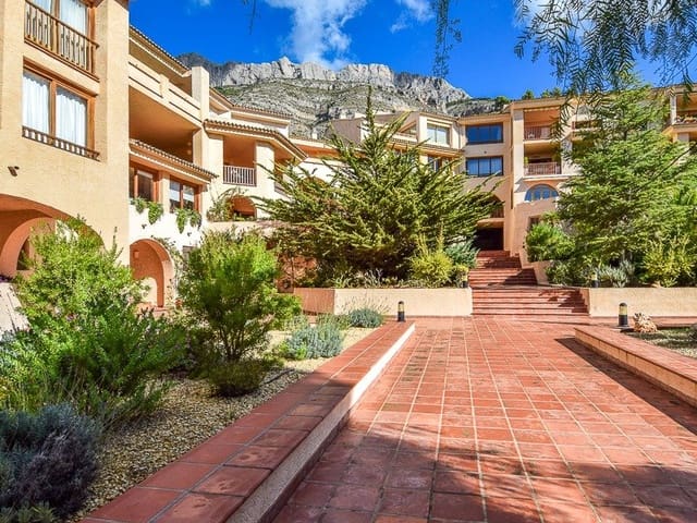 2 bedroom Apartment for sale in Altea with pool garage - € 172
