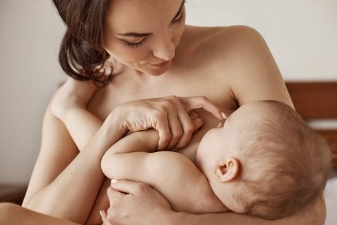 Breastfeeding Freepik