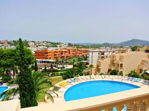 2 bedroom Penthouse for sale in Santa Ponsa with pool - € 328