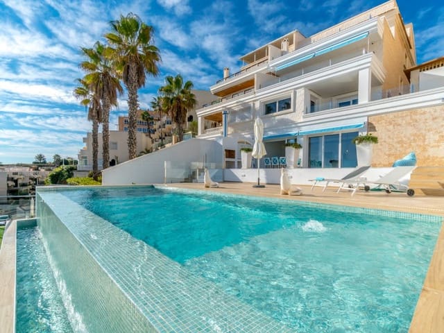 3 bedroom Villa for sale in Torre del Moro with pool garage - € 880