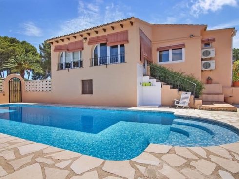 4 bedroom Villa for sale in Javea / Xabia with pool - € 380