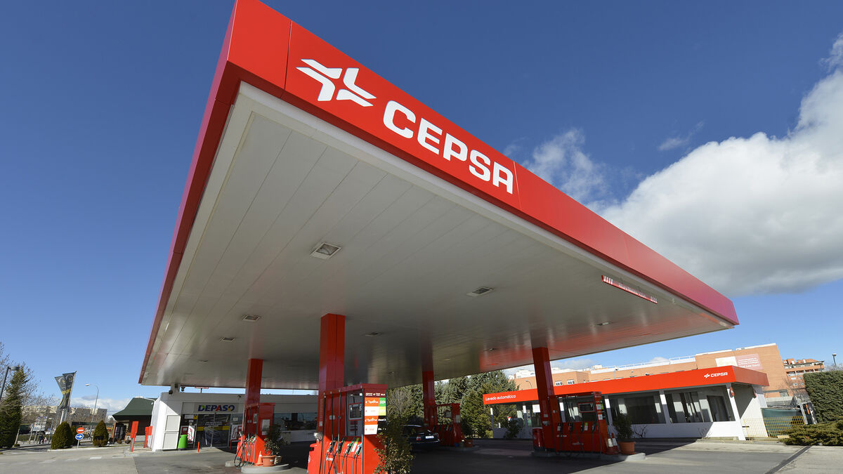 Energy Giant Cepsa To Transform 3,000 Petrol Stations In Spain Under €8 Billion 'green Plan'