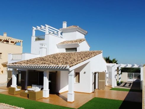 3 bedroom Villa for sale in La Manga del Mar Menor - € 275