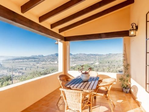 3 bedroom Finca/Country House for sale in Teulada with garage - € 325