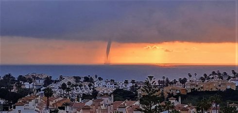 Storms Form Dramatic 'tornado Like' Waterspout Off Southern Costa Blanca In Spain