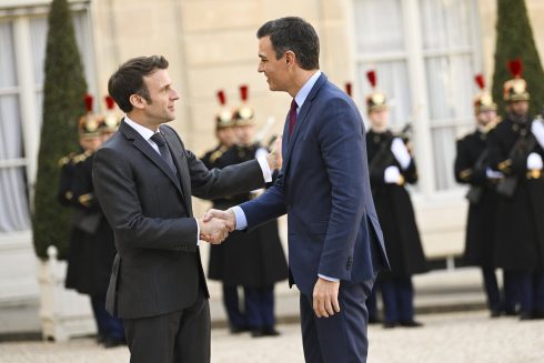 Frankreich, Emmanuel Macron Empfängt Pedro Sanchez Aus Spanien In Paris Emmanuel Macron President De La Republique Fra