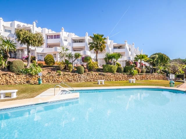 2 bedroom Apartment for sale in Calahonda - € 265