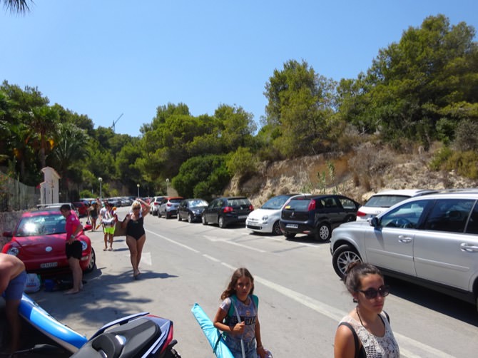 Costa Blanca Council In Spain Wants Street Parking Stopped On Busy Beach Road