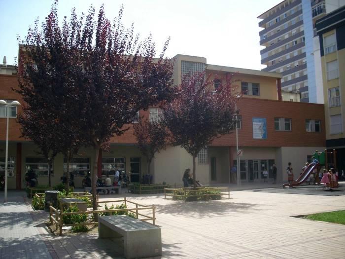 Man Tries To Strangle Health Centre Receptionist In Valencia Area Of Spain