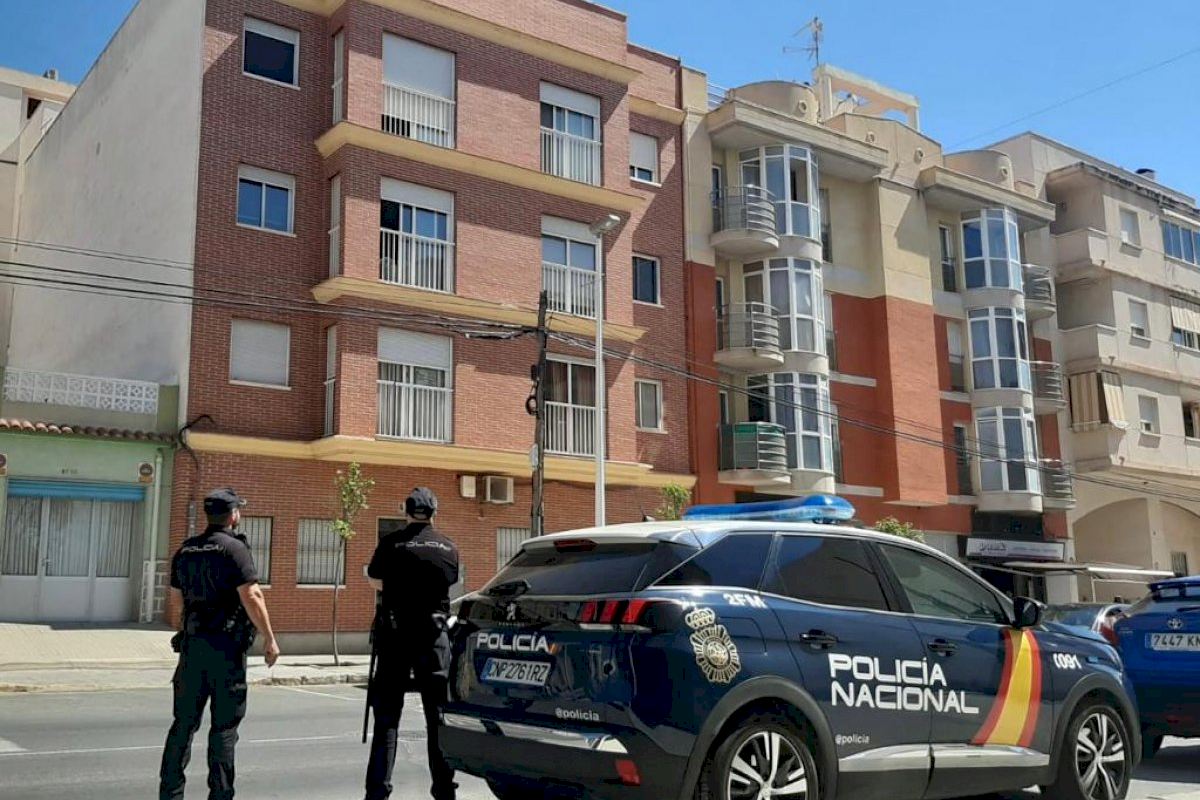 Home Robber Leads Police On 'movie Style' Chase On Apartment Rooftops Of Costa Blanca Town In Spain