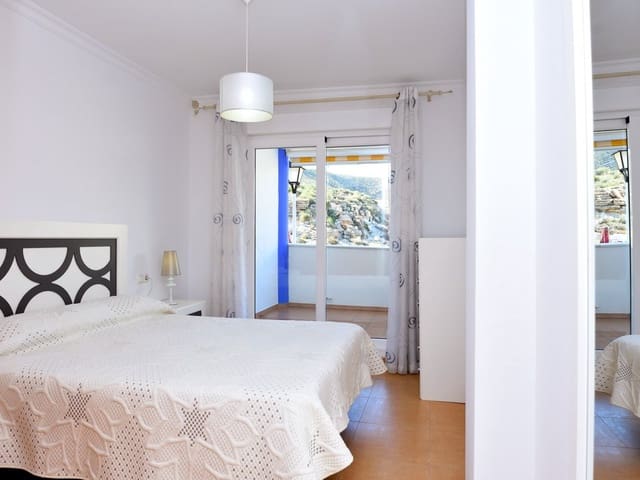 2 bedroom Beach Apartment for sale in Carboneras - € 150