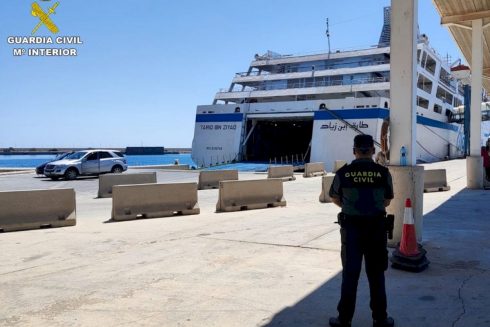 Police Save Life Of Choking Semi Conscious Girl On Spain's Costa Blanca