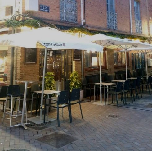 Zamora Area Gastrobar Charges Outdoor Diners And Drinkers For Cutlery And Every Appearance By Waiter In Spain
