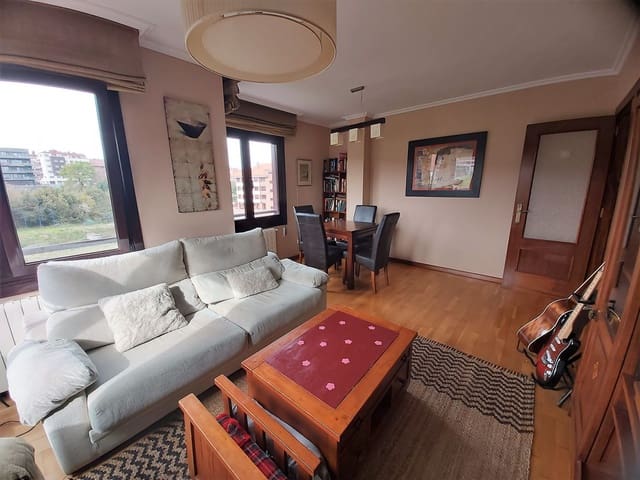 2 bedroom Apartment for sale in Gijon - € 217