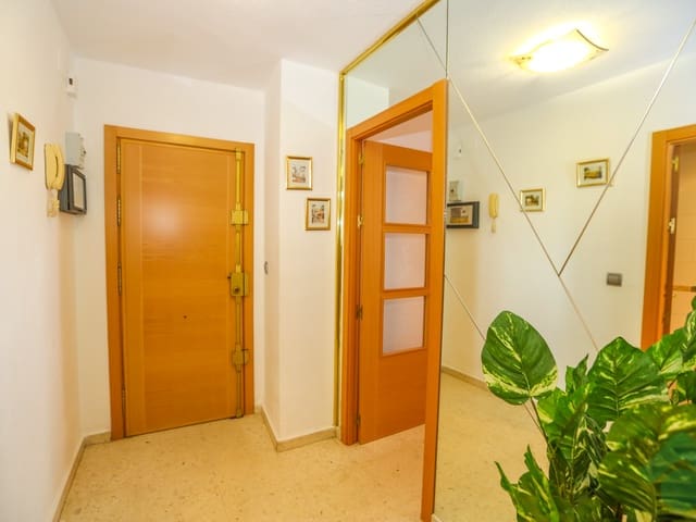 3 bedroom Apartment for sale in Almunecar - € 165