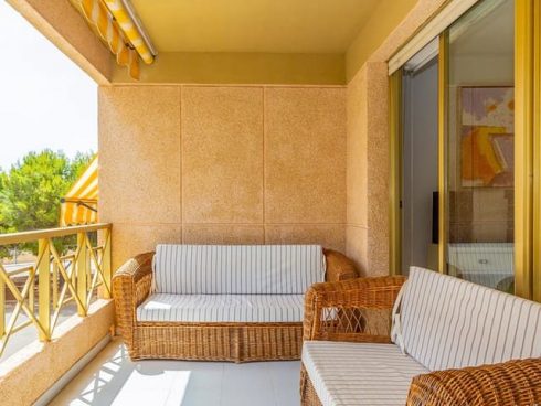 2 bedroom Apartment for sale in Orihuela Costa - € 134