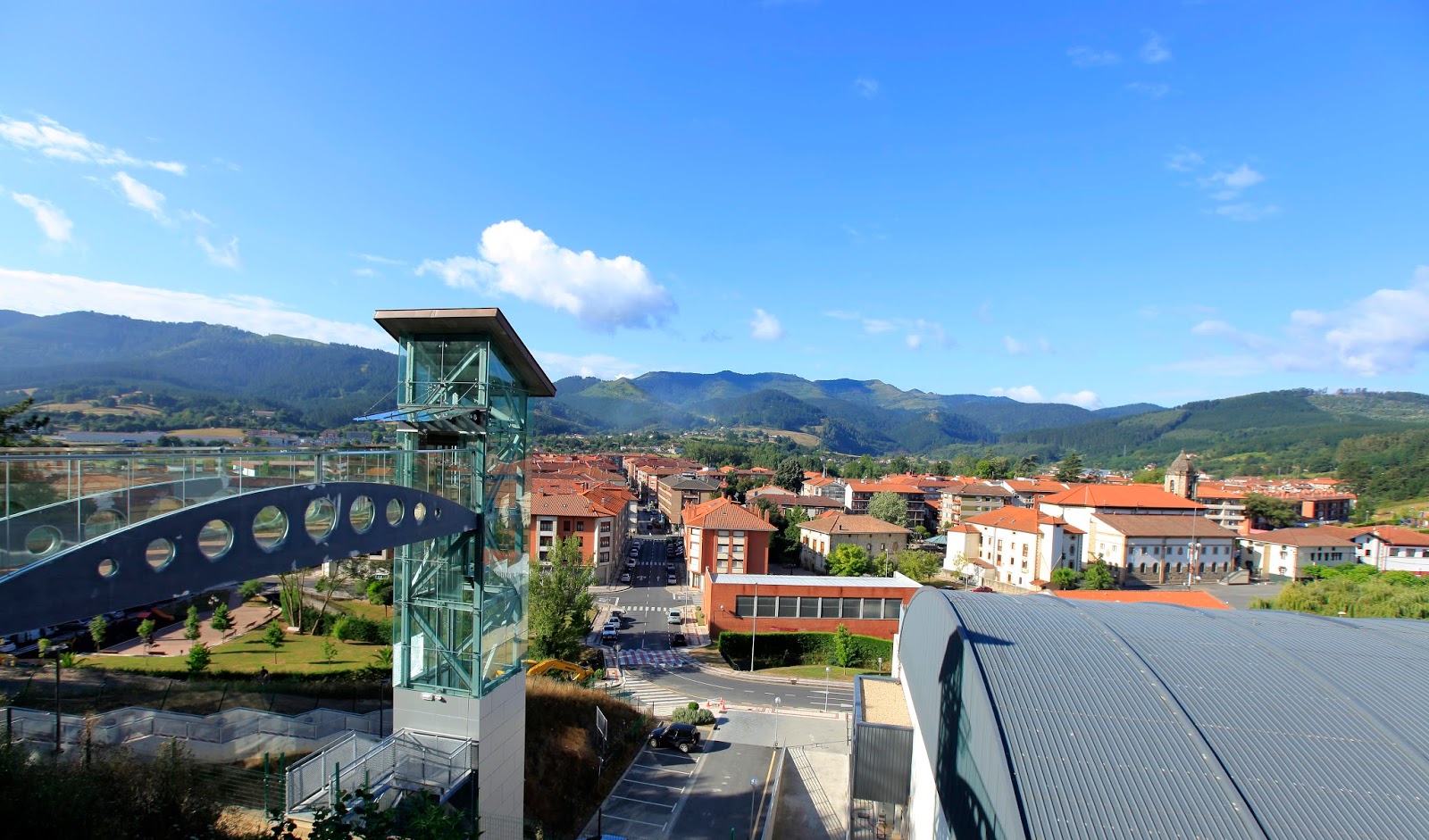 Pedestrian Killed By Lamppost Rammed By Drunk Driver In Spain's Basque Country