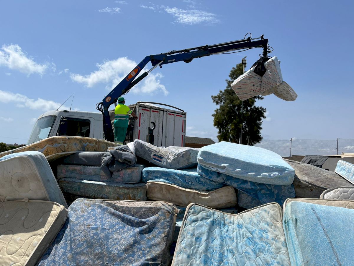 Unique Recycling System Will Process 45,000 Discarded Mattresses From One Costa Blanca City In Spain