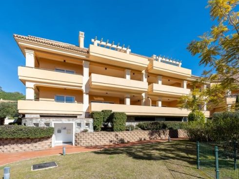 3 bedroom Apartment for sale in Sotogrande with pool - € 468