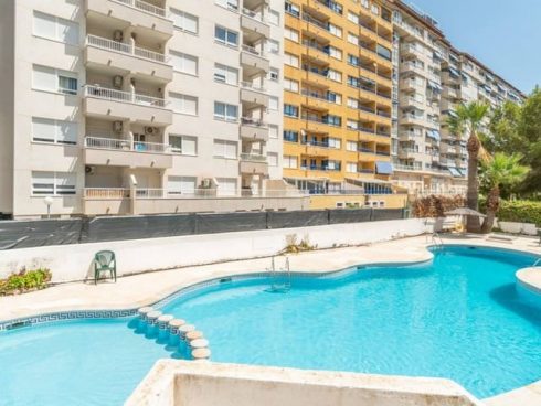 2 bedroom Apartment for sale in Campoamor with pool - € 120