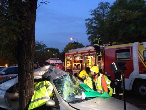 Intervencion Del Samur En Un Atrapado En Una Accidente De Trafico