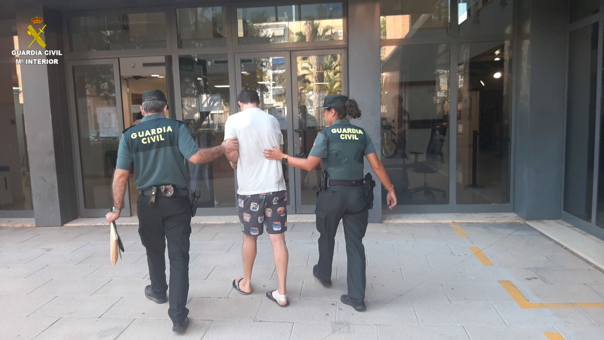 Man Breaks Restraining Order In Failed Attempt To Kill Ex Partner In Spain's Valencia Area