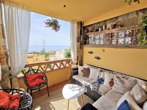 2 bedroom Apartment for sale in Benalmadena – € 330,000