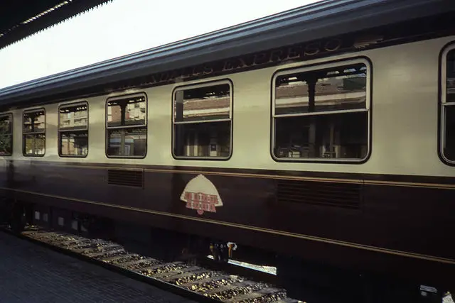 640px Granada Station 1989 Al Andalus Express Close