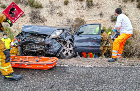 Four Children Escape With Minor Bruises From Mangled Car On Spain's Costa Blanca